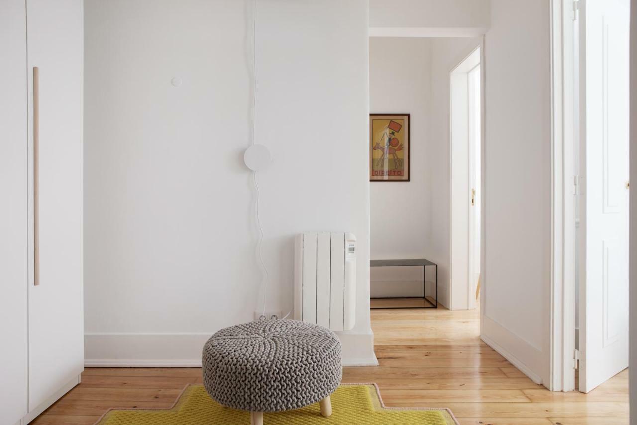 Renovated Charming Apartment With Terrace In Lapa Lisbon Exterior photo